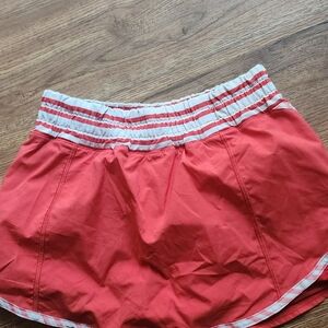 Lululemon ruffle skirt